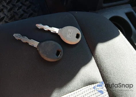 2013 Jeep Compass Sport из США, поврежденный, VIN 1C4NJCBBXDD283394